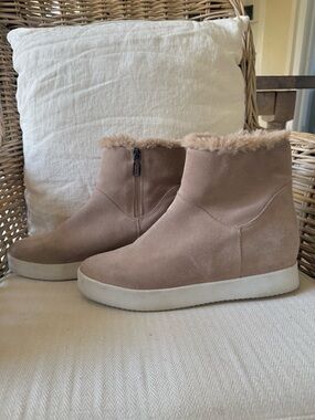Blondo Waterproof suede Haven Boots in tan size 11M